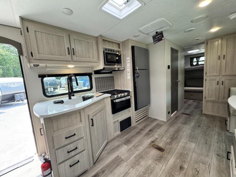 2026 Coachmen RV Catalina Legacy Edition 293QBCK photo 11