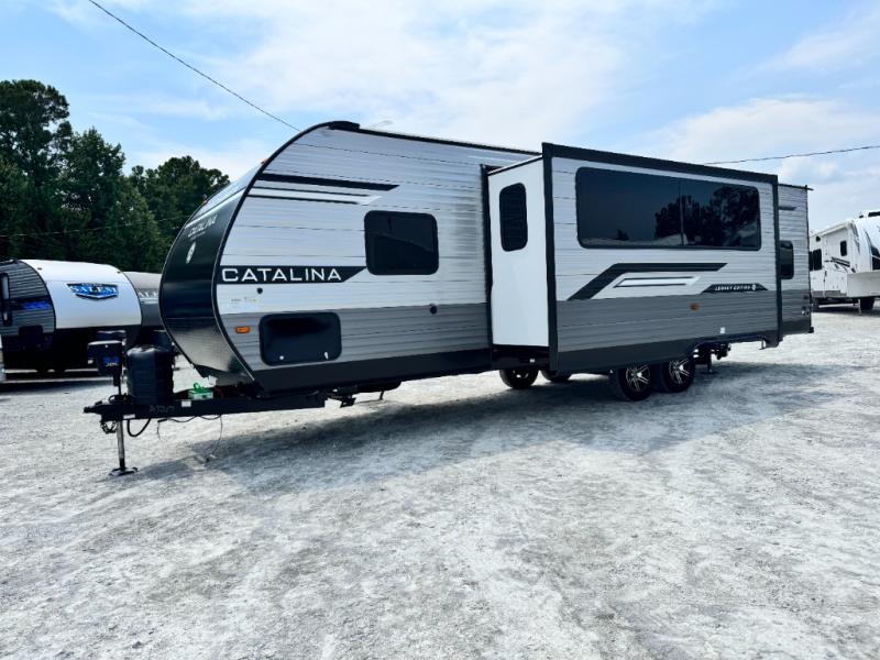 2026 Coachmen RV Catalina Legacy Edition 293QBCK photo 3