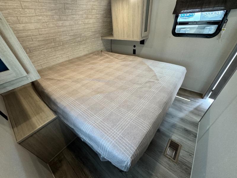 2026 Coachmen RV Catalina Legacy Edition 293QBCK photo 31