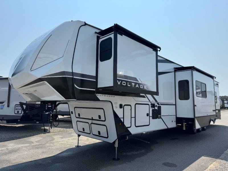 2026 Dutchmen RV Voltage V-Series 4250 Toy Hauler photo 4