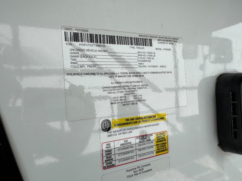 2026 Dutchmen RV Voltage V-Series 4250 Toy Hauler photo 43