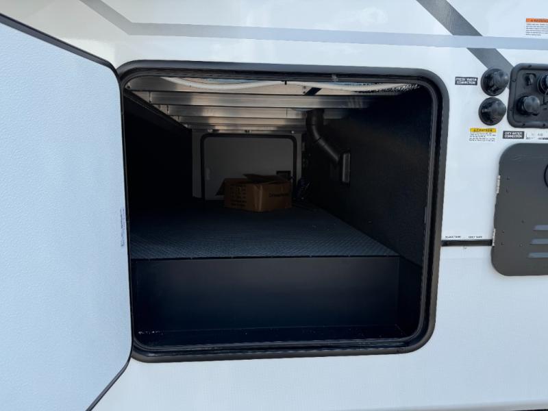 2026 Dutchmen RV Voltage V-Series 4250 Toy Hauler photo 13