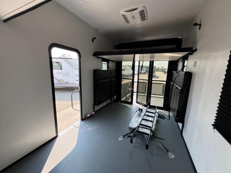 2026 Dutchmen RV Voltage V-Series 4250 Toy Hauler photo 32