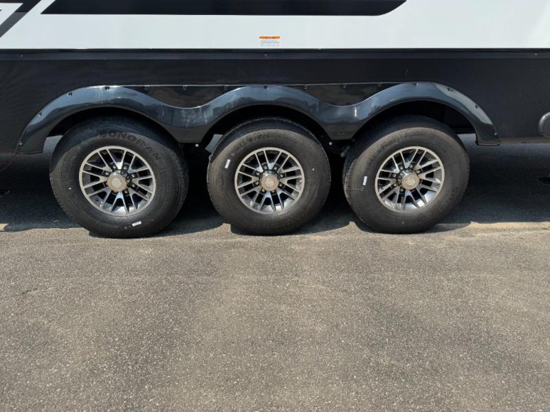 2026 Dutchmen RV Voltage V-Series 4250 Toy Hauler photo 7