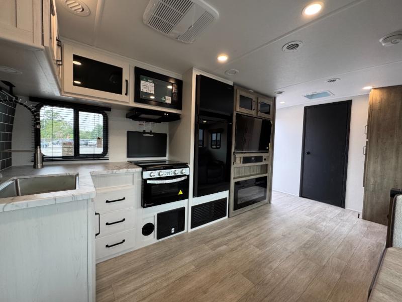 2026 Forest River RV SolAire 2580RBSS photo 13