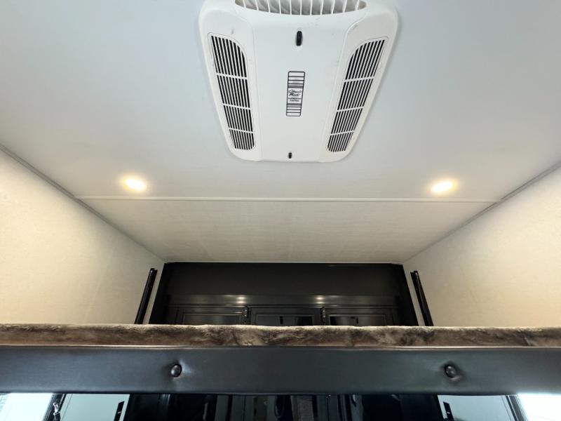 2026 Dutchmen RV Voltage V-Series 4250 Toy Hauler photo 21