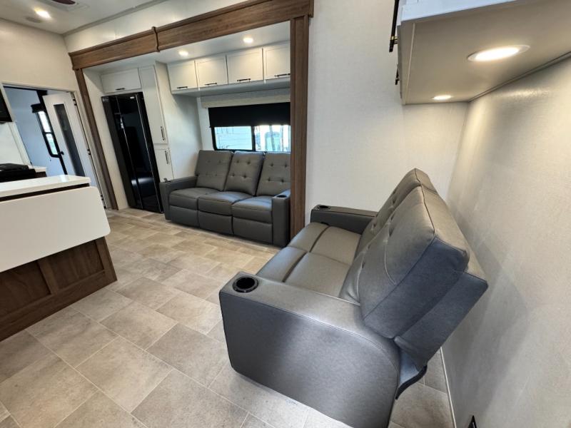 2026 Dutchmen RV Voltage V-Series 4250 Toy Hauler photo 25