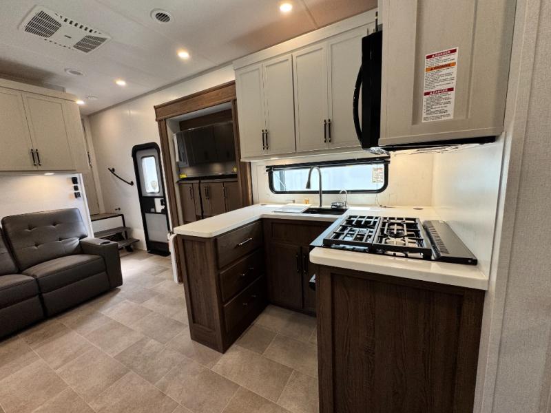 2026 Dutchmen RV Voltage V-Series 4250 Toy Hauler photo 27