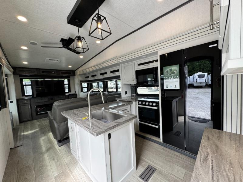 2025 Keystone RV Cougar 320RDS photo 7