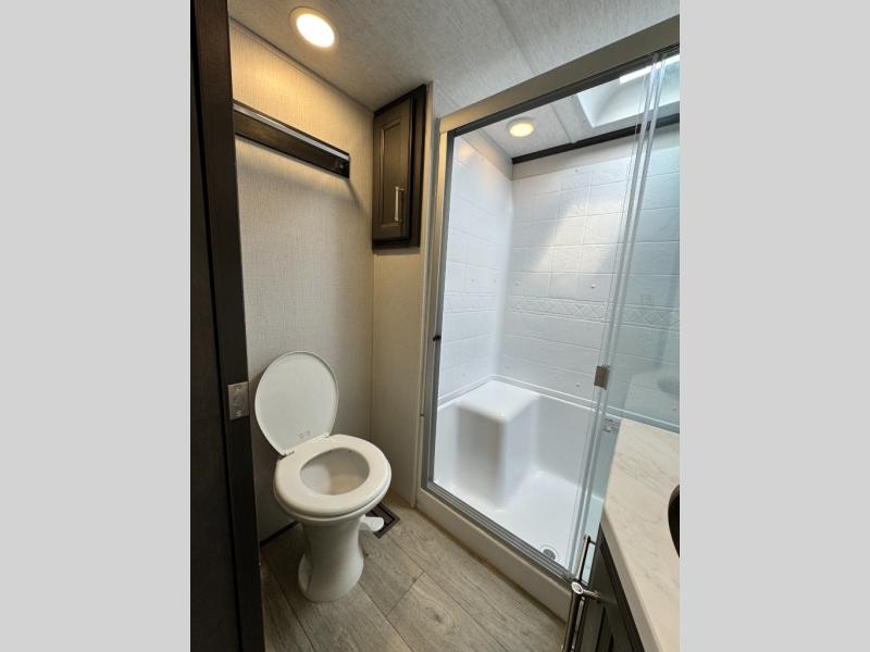 2025 Keystone RV Cougar 320RDS photo 31