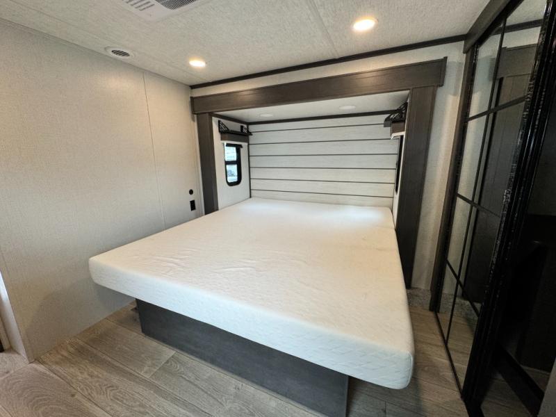 2025 Keystone RV Cougar 320RDS photo 26