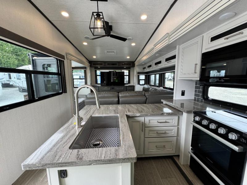 2025 Keystone RV Cougar 320RDS photo 18