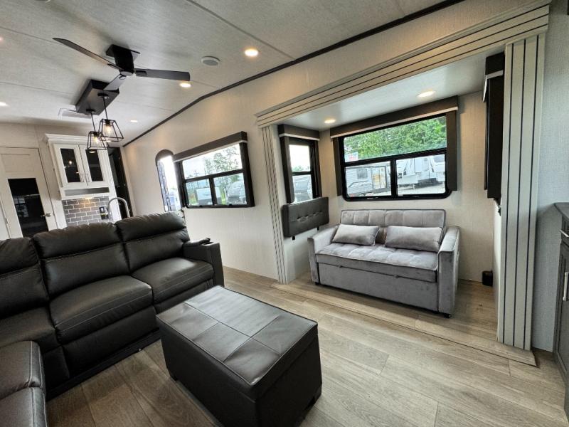2025 Keystone RV Cougar 320RDS photo 14