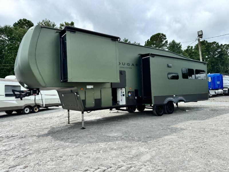 2025 Keystone RV Cougar 320RDS photo 3