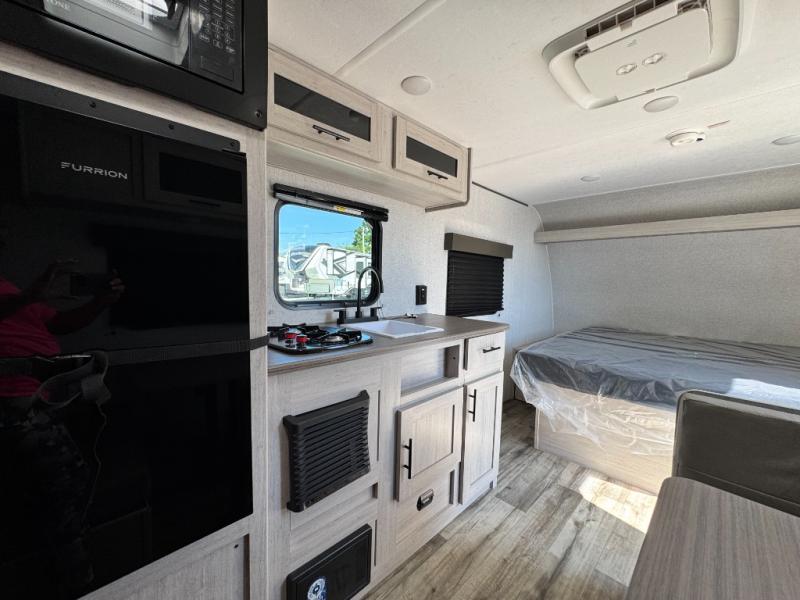 2026 CrossRoads RV Zinger Lite Mini 18RB photo 10