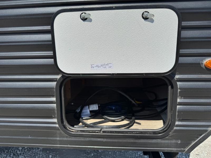 2026 CrossRoads RV Zinger Lite Mini 18RB photo 26