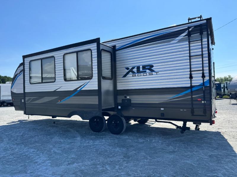 2021 Forest River RV XLR Boost 27QBX Toy Hauler photo 9