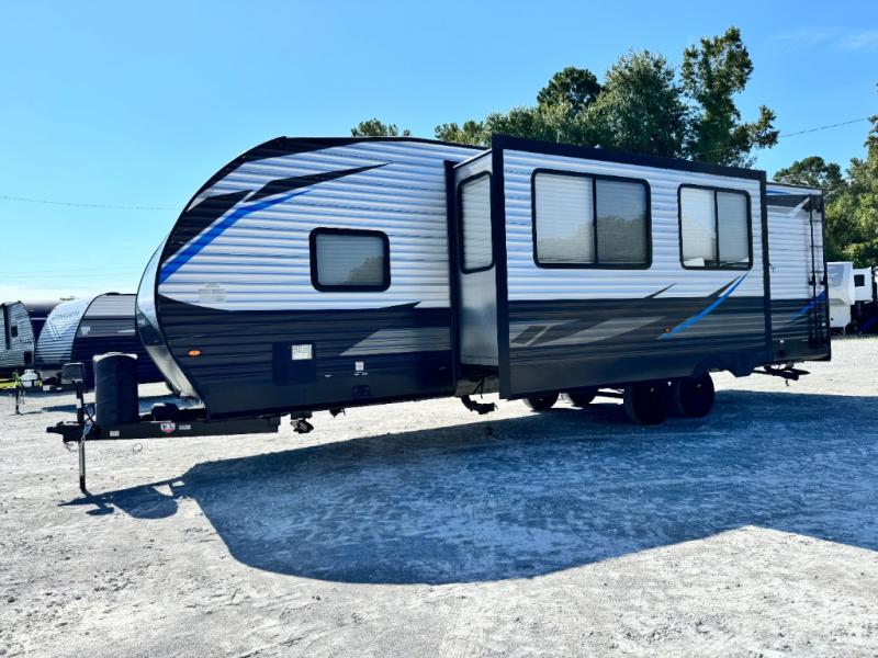 2021 Forest River RV XLR Boost 27QBX Toy Hauler photo 8