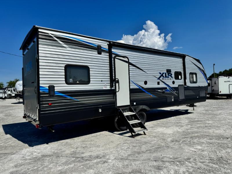 2021 Forest River RV XLR Boost 27QBX Toy Hauler photo 11