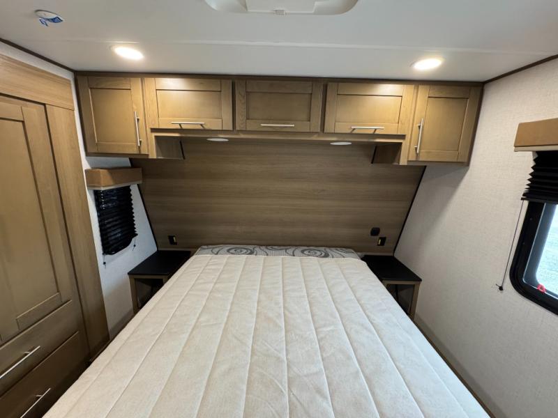 2026 Keystone RV Fuzion Impact Edition 337 Toy Hauler photo 26