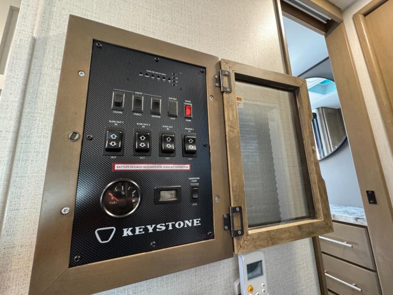 2026 Keystone RV Fuzion Impact Edition 337 Toy Hauler photo 22