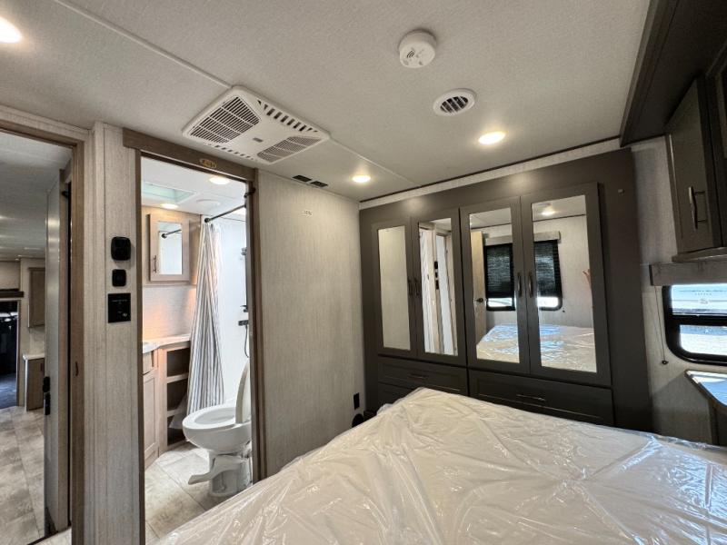 2024 Grand Design Momentum G-Class 415G Toy Hauler photo 39