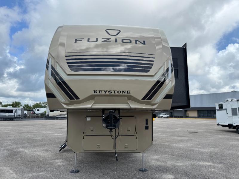 2026 Keystone RV Fuzion 432 Toy Hauler photo 6