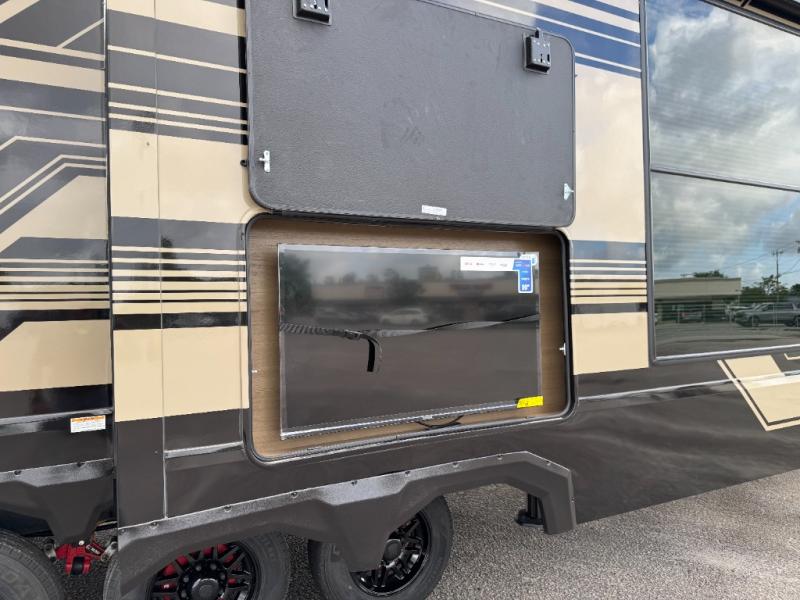 2026 Keystone RV Fuzion 432 Toy Hauler photo 36