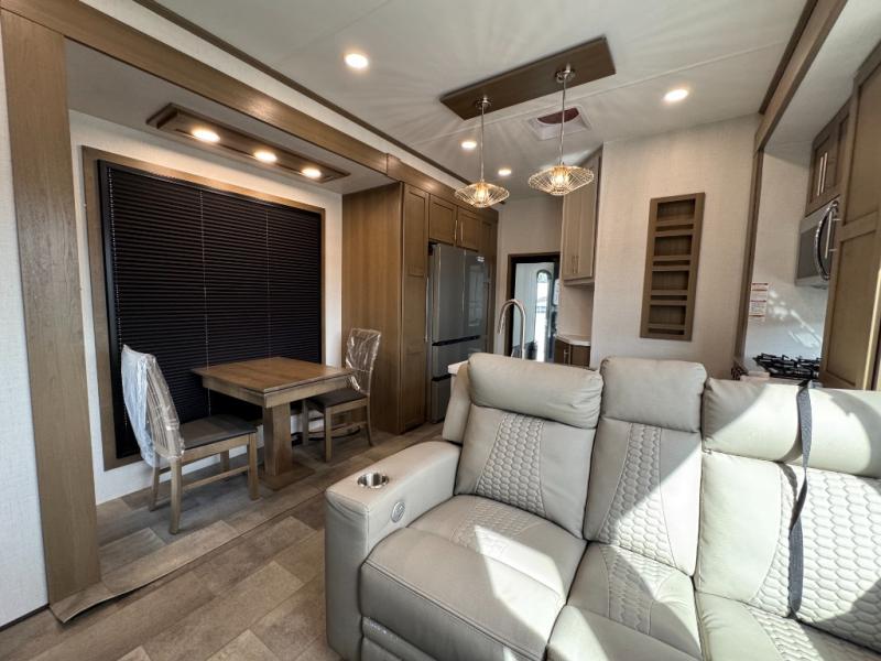 2026 Keystone RV Fuzion 432 Toy Hauler photo 14