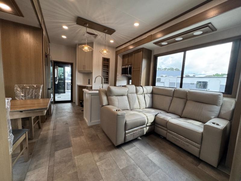2026 Keystone RV Fuzion 432 Toy Hauler photo 13