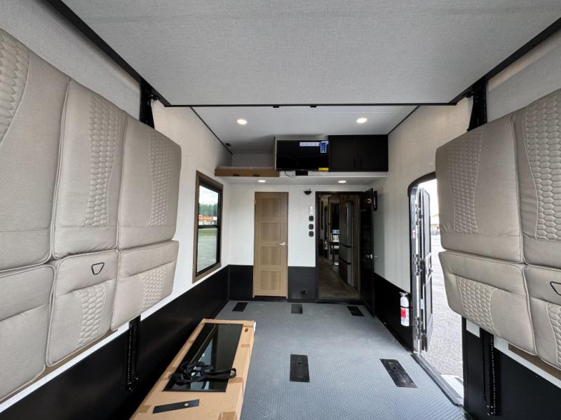 2026 Keystone RV Fuzion 432 Toy Hauler photo 29