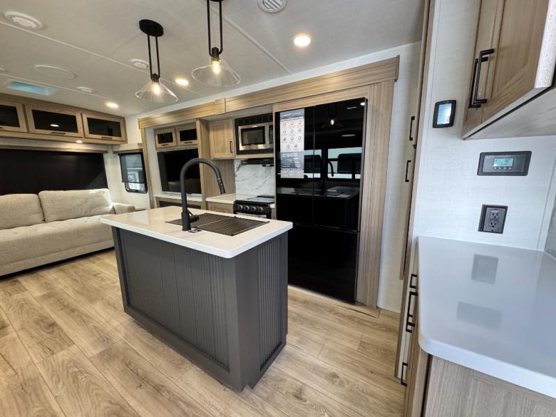 2027 Forest River RV Flagstaff Super Lite 29KSRL photo 7