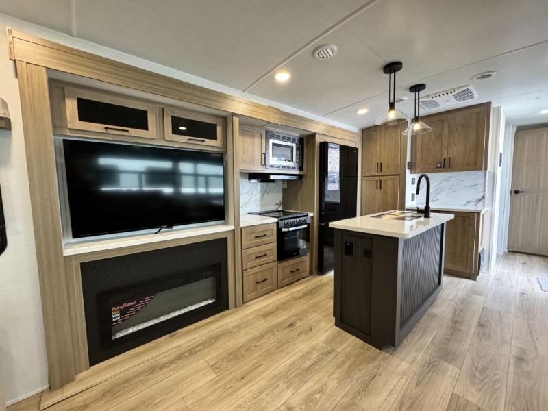 2027 Forest River RV Flagstaff Super Lite 29KSRL photo 10