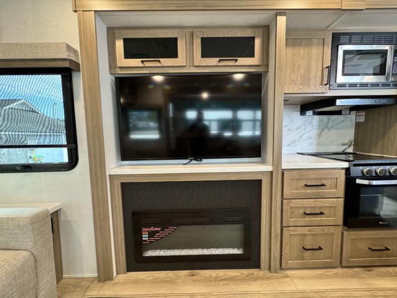 2027 Forest River RV Flagstaff Super Lite 29KSRL photo 14