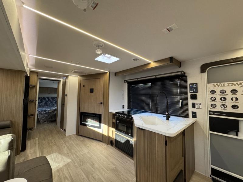 2026 Forest River RV Wildwood X-Lite 28ICE photo 10