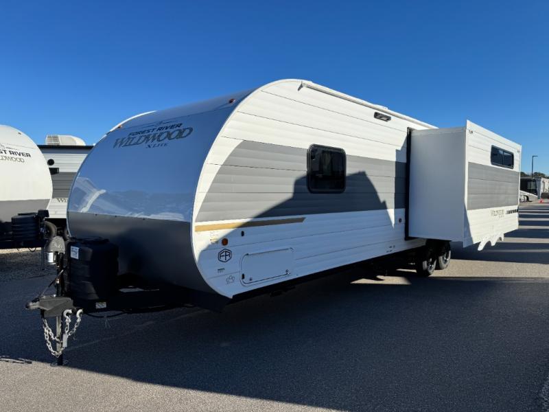 2026 Forest River RV Wildwood X-Lite 28ICE photo 3