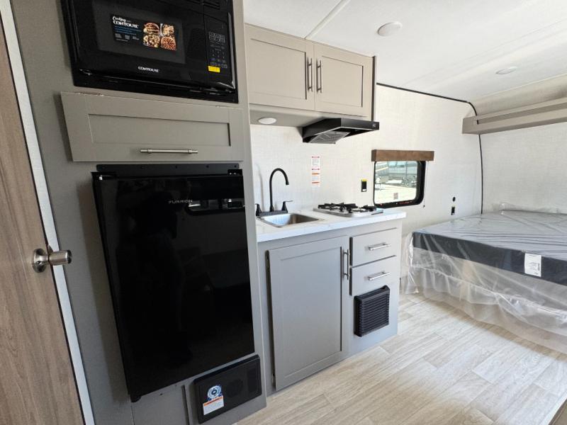 2026 Keystone RV Hideout Mini 166RB photo 10