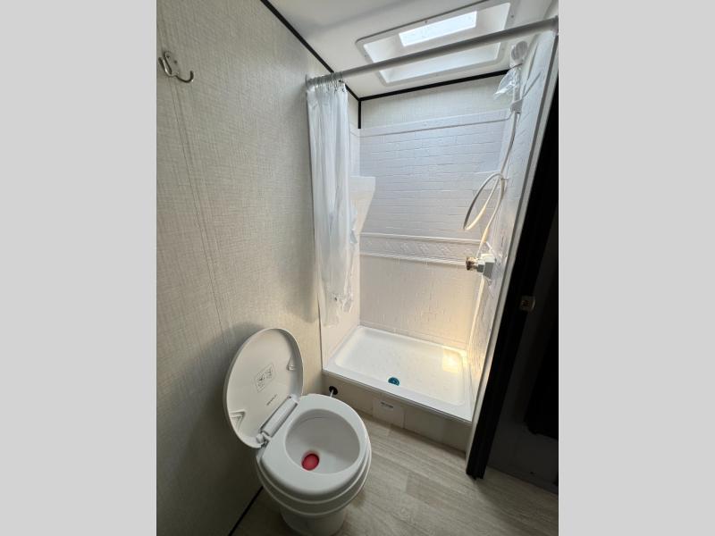 2026 Keystone RV Hideout Mini 166RB photo 18