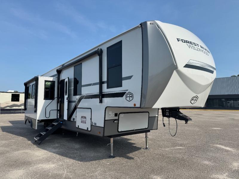 2026 Forest River RV Wildwood Heritage Glen 376FAM photo 1