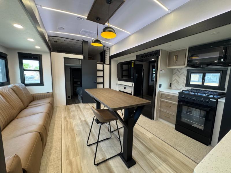 2026 Forest River RV Wildwood Heritage Glen 376FAM photo 9