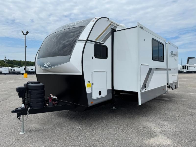 2027 Open Range RV Roamer 27FKDS photo 3