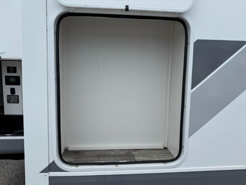 2027 Open Range RV Roamer 27FKDS photo 34