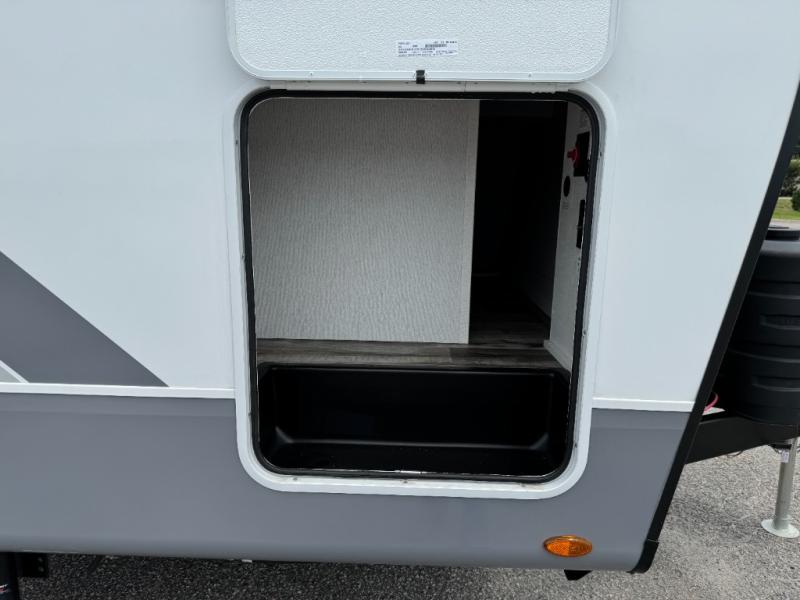 2027 Open Range RV Roamer 27FKDS photo 29