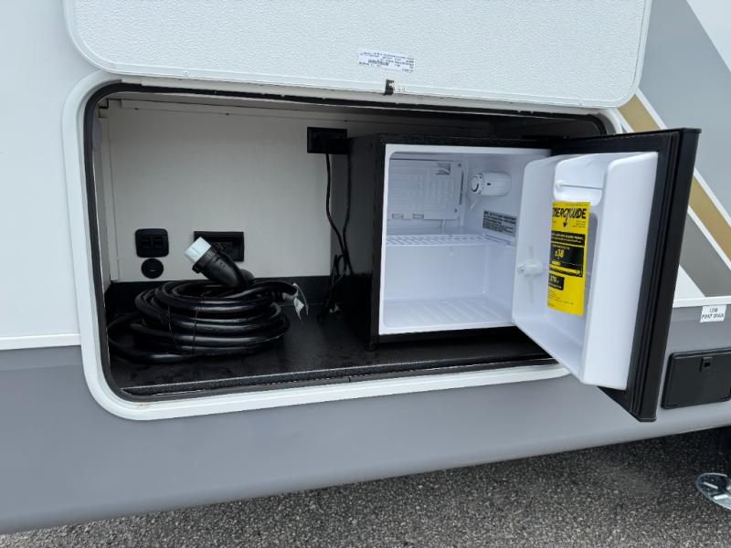 2027 Open Range RV Roamer 27FKDS photo 37