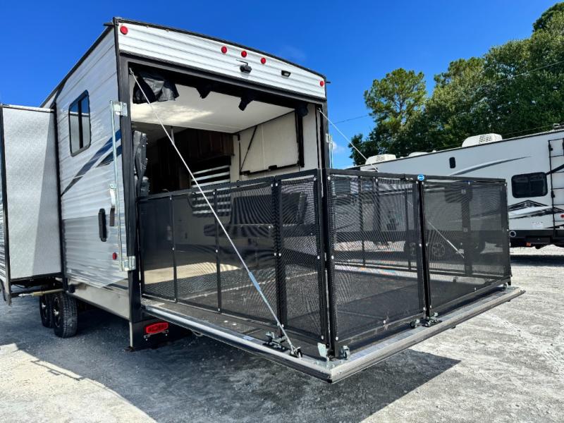 2022 Forest River RV Vengeance Rogue 26VKS Toy Hauler photo 1