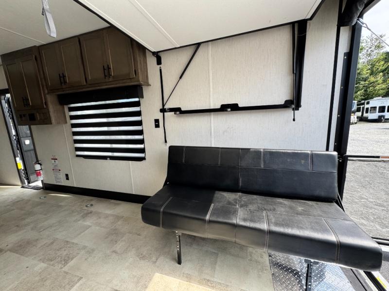 2022 Forest River RV Vengeance Rogue 26VKS Toy Hauler photo 15