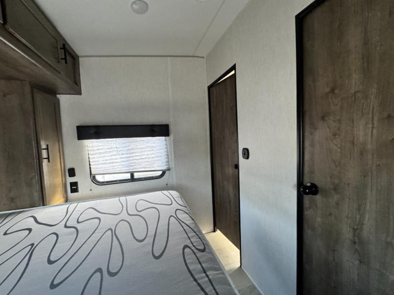 2022 Forest River RV Vengeance Rogue 26VKS Toy Hauler photo 24