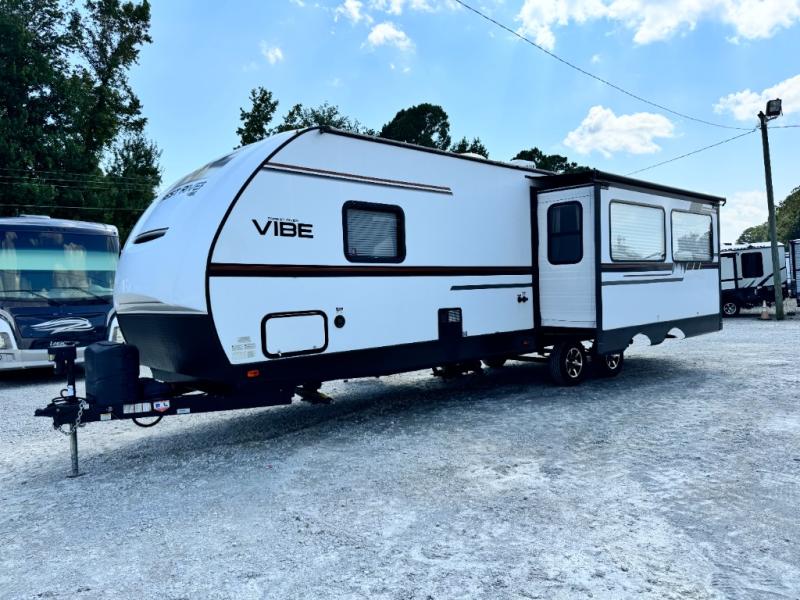 2019 Forest River RV Vibe 26RK photo 2