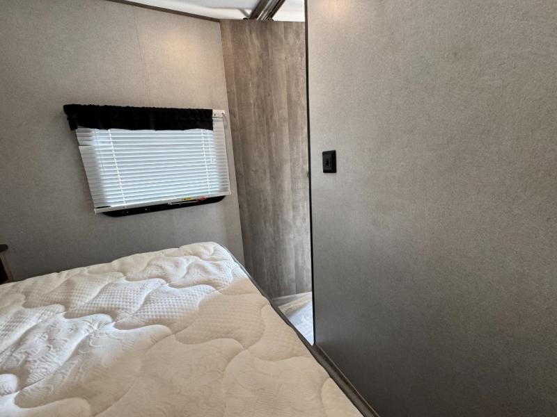 2019 Forest River RV Vibe 26RK photo 21