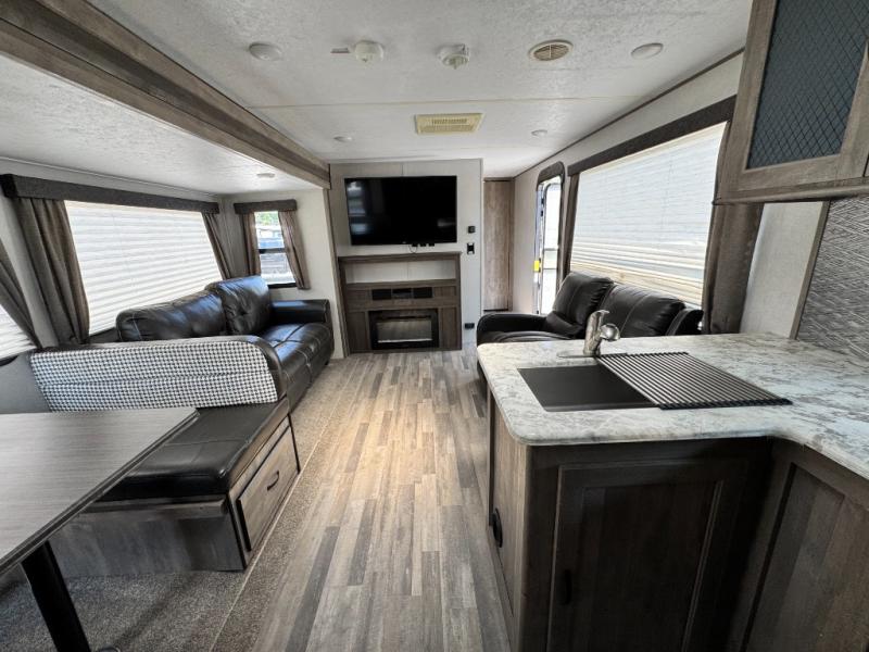 2019 Forest River RV Vibe 26RK photo 11